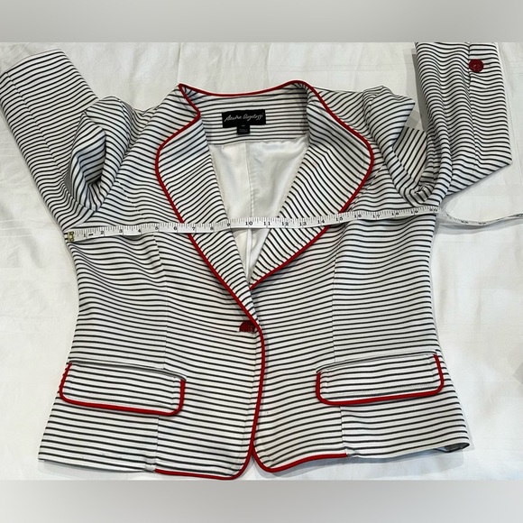 Sandra Augelozzi blazer with structured shoulders - Picture 4 of 12